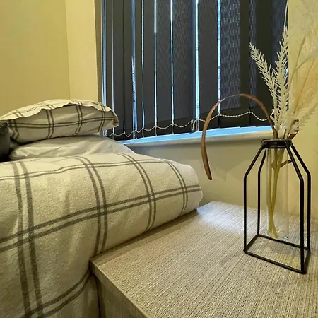 Headrow The Lounge * Leeds (West Yorkshire)